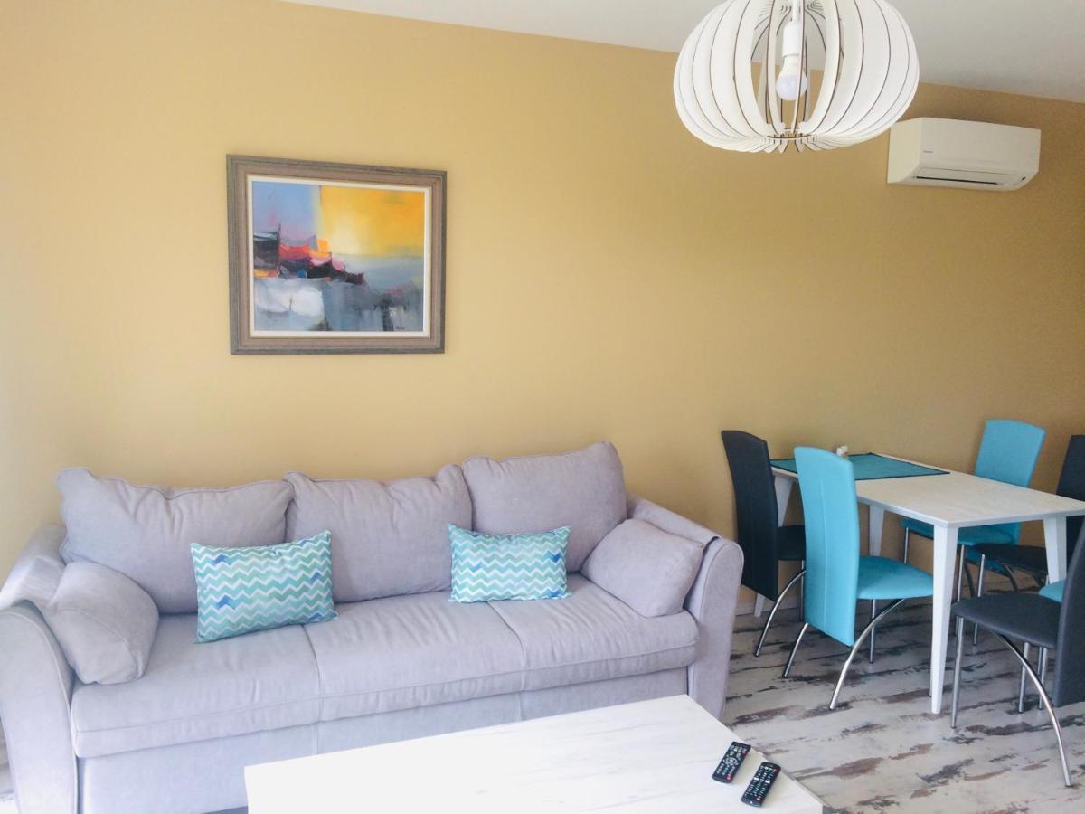 Apartments In Complex Sunny Island Deluxe تشيرنوموريتس المظهر الخارجي الصورة