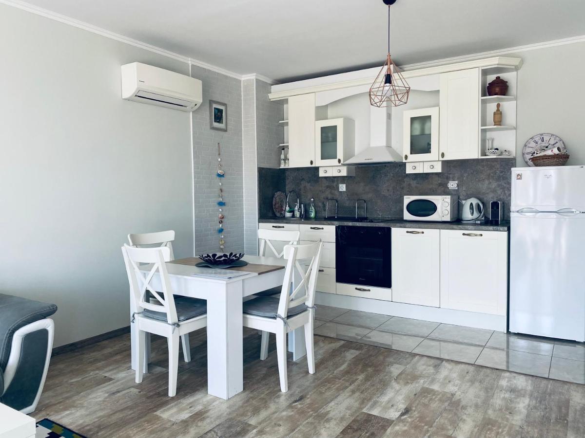 Apartments In Complex Sunny Island Deluxe تشيرنوموريتس المظهر الخارجي الصورة