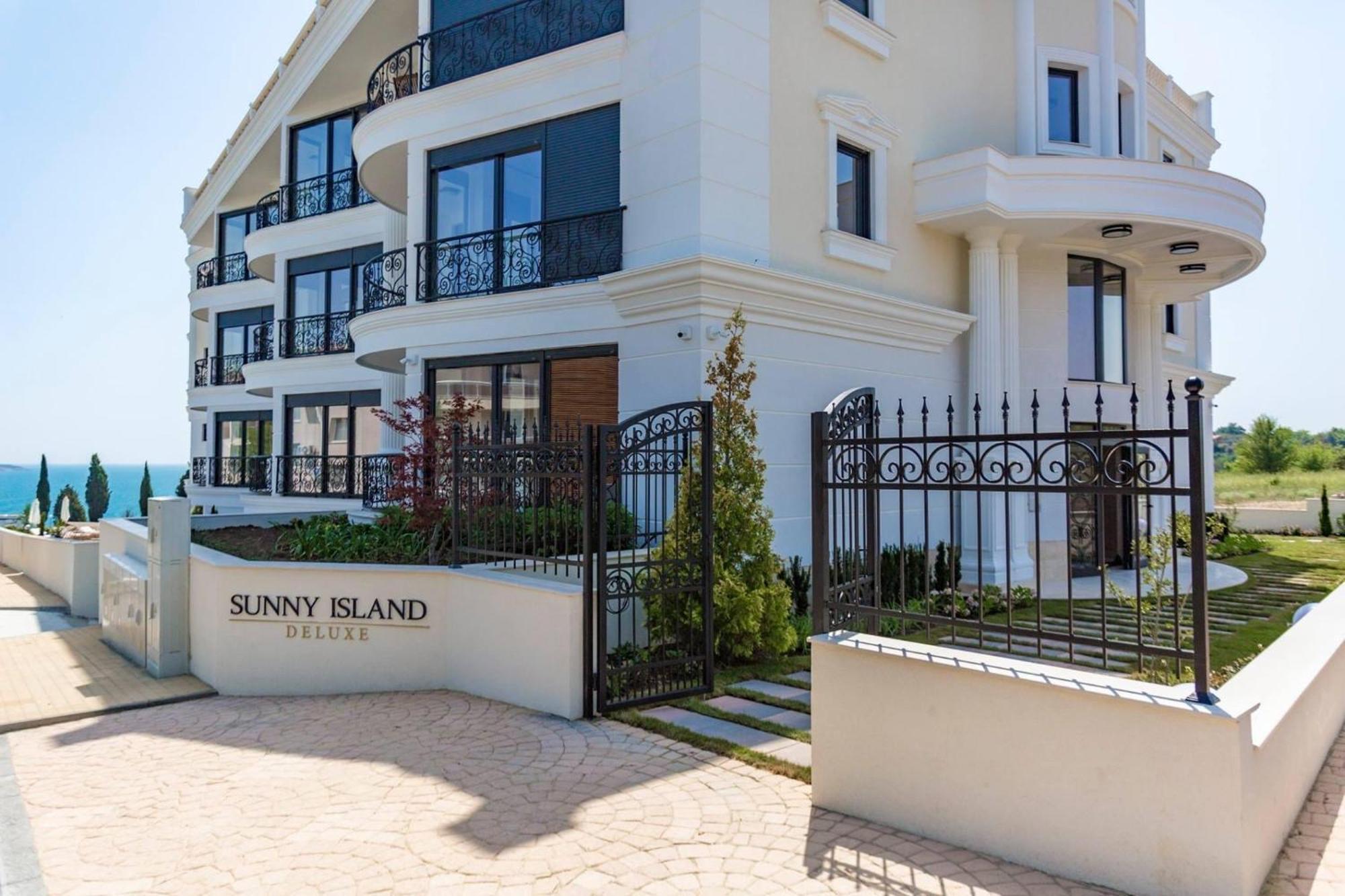Apartments In Complex Sunny Island Deluxe تشيرنوموريتس المظهر الخارجي الصورة