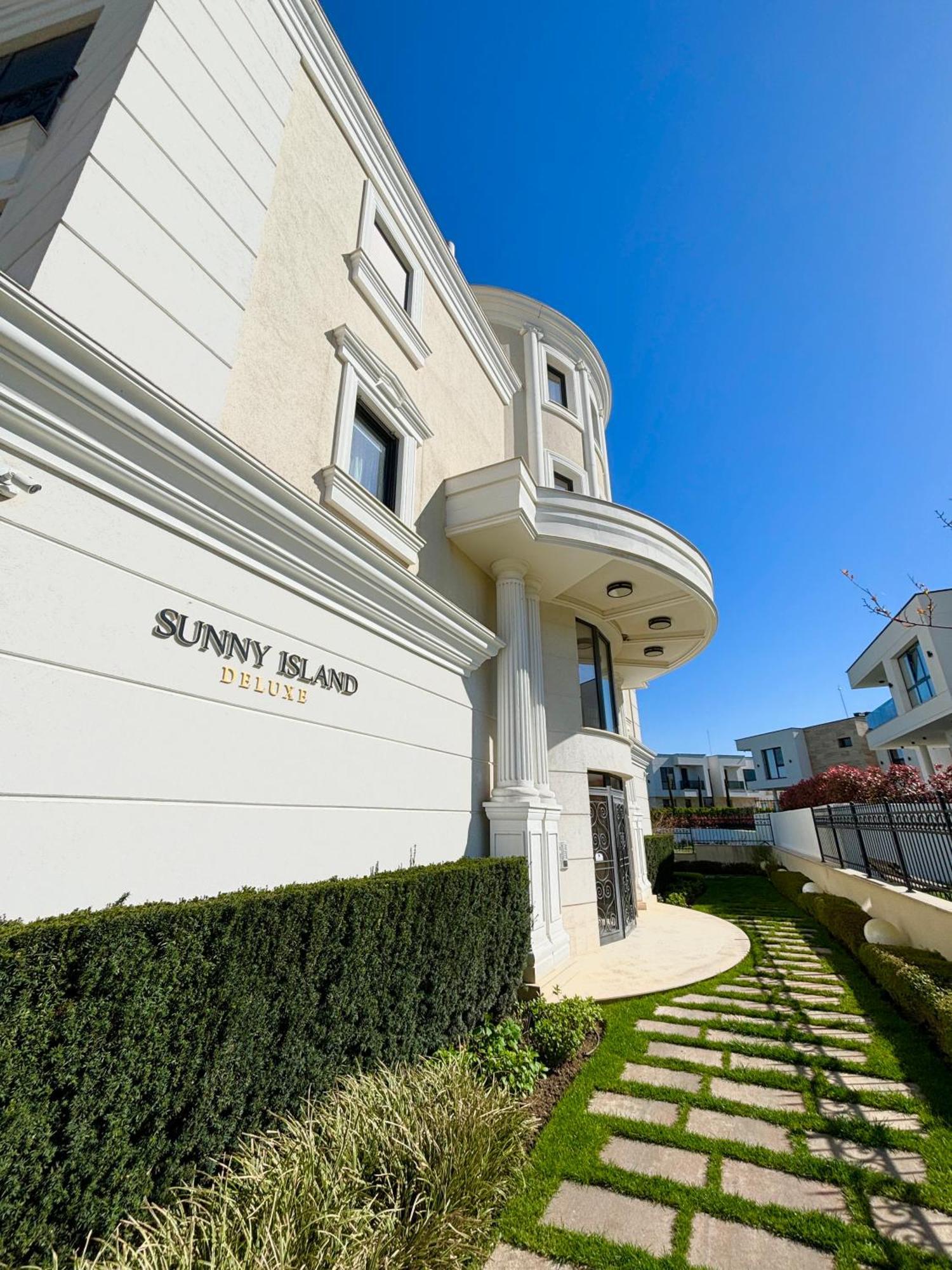 Apartments In Complex Sunny Island Deluxe تشيرنوموريتس المظهر الخارجي الصورة