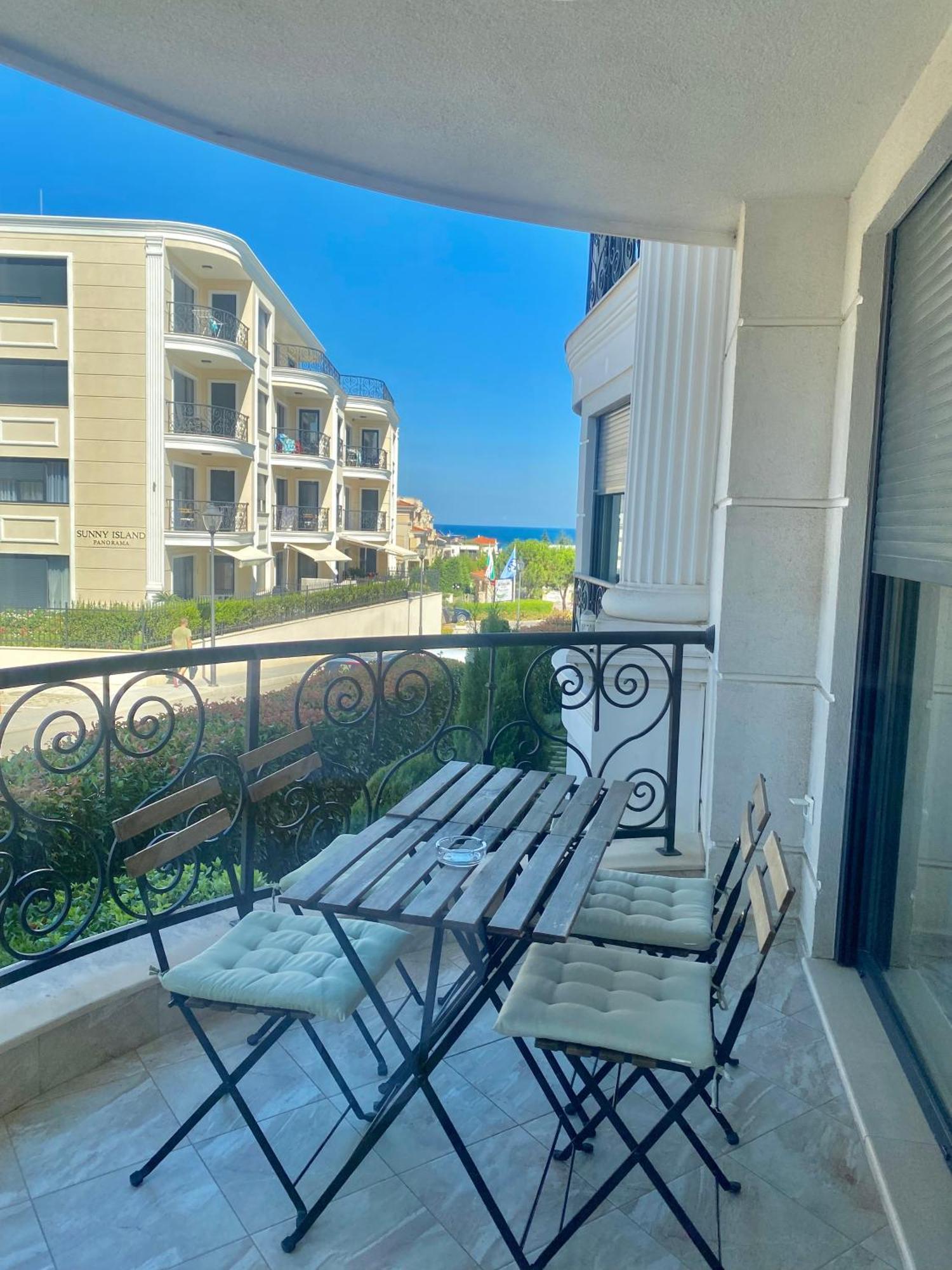 Apartments In Complex Sunny Island Deluxe تشيرنوموريتس المظهر الخارجي الصورة