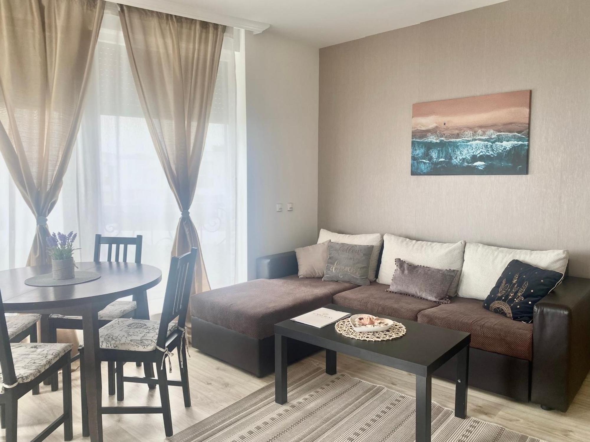 Apartments In Complex Sunny Island Deluxe تشيرنوموريتس المظهر الخارجي الصورة